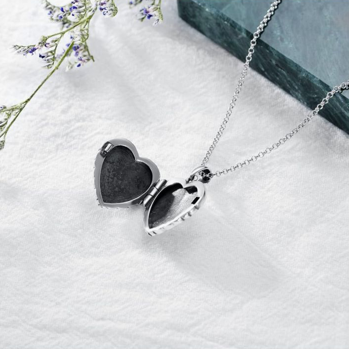 Relicario de Corazón de Plata con mariposa, Collar Personalizable, Guardapelo personalizable con foto o mensaje, grabado laser