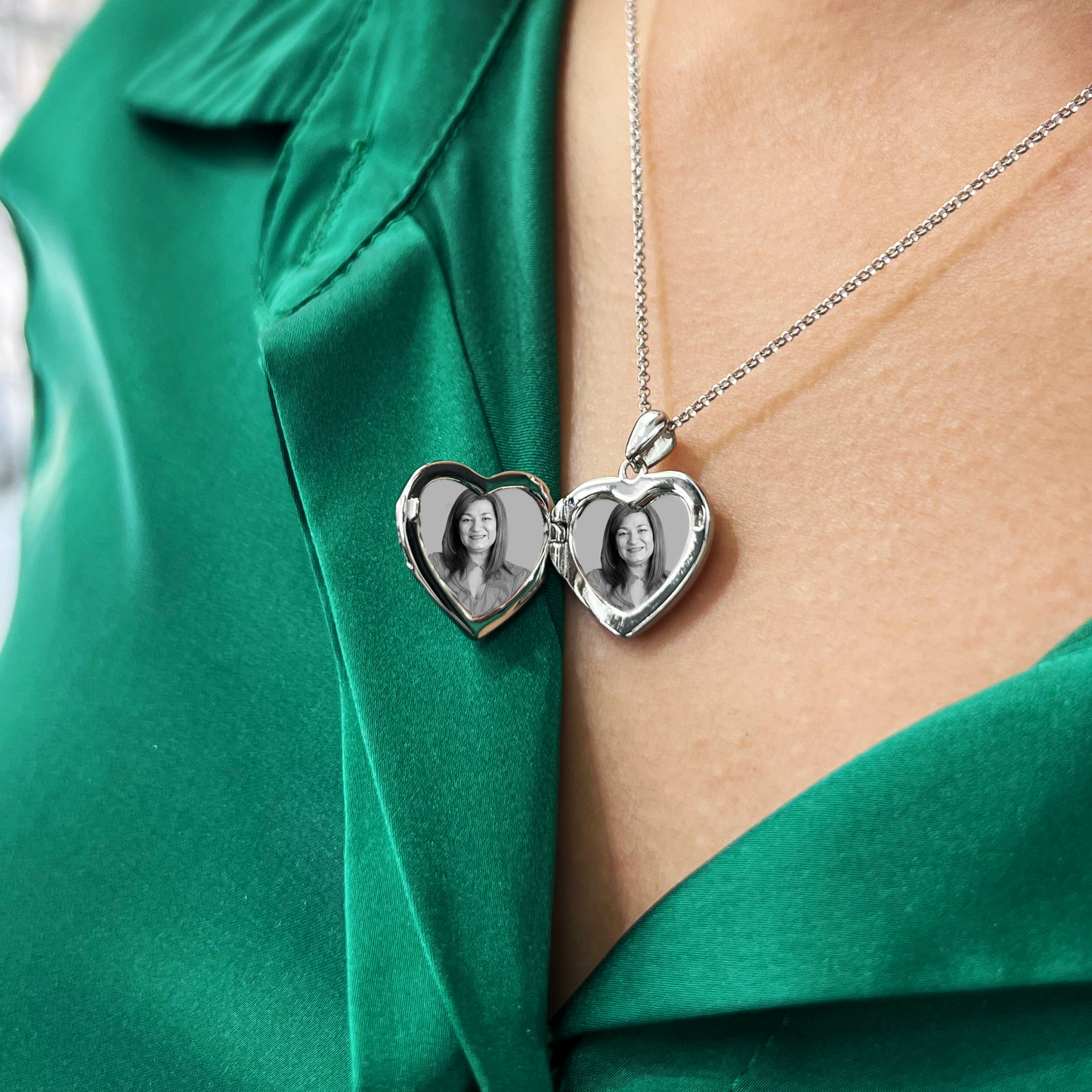 Relicario de Corazón de Plata con mariposa, Collar Personalizable, Guardapelo personalizable con foto o mensaje, grabado laser